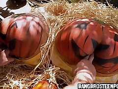 Fucking 2 thick pumpkin asses