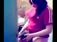 bhabhi ne chut chatwai