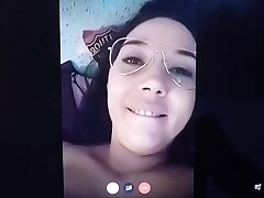 Actriz porn milf española se folla a un devotee por web cam (VOL II). Esta madurita sabe sacar bien la leche a distancia.