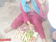 Vegetable bech rahi bhabhi ko patakar choda in clear hindi voice hardcore indian desi bhabhi vegetables selling