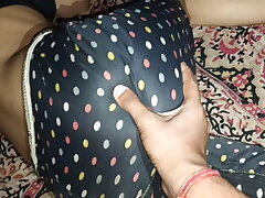 Massag  sex kiya bhabhi ke gand or cootchie ka