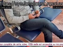 Défi Aéroport ! Je me fait démonter dans les toilettes par un inconnu