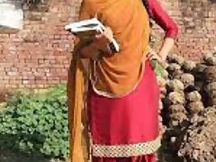 Village girl gonzo fuckin' video in clear Hindi audio deshi ladki ki tange utha kar choot faad did Hindi sex tape