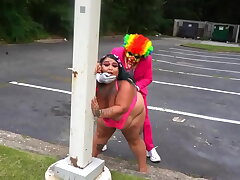 TheJaidynVenus Desired To Let A Clown Pulverize For Free And Ran into Gibby The Clown