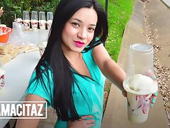 Hot Brunette Juliana Davila Takes Large Weenie In Her Sweet Cooter - CARNE DEL MERCADO