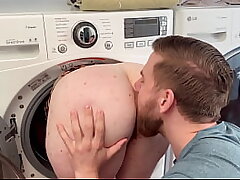 I Nail My Stepmom Stuck in the Washing Machine and Give Her a Creampie - Steve Rickz