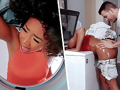 Massaging my Girlfriend's Black sMom Stuck in the Washing Machine - MILFED