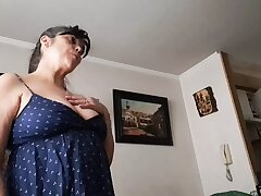 stepson asks stepmom to witness her pussy and fun bags to give himself a hand-job